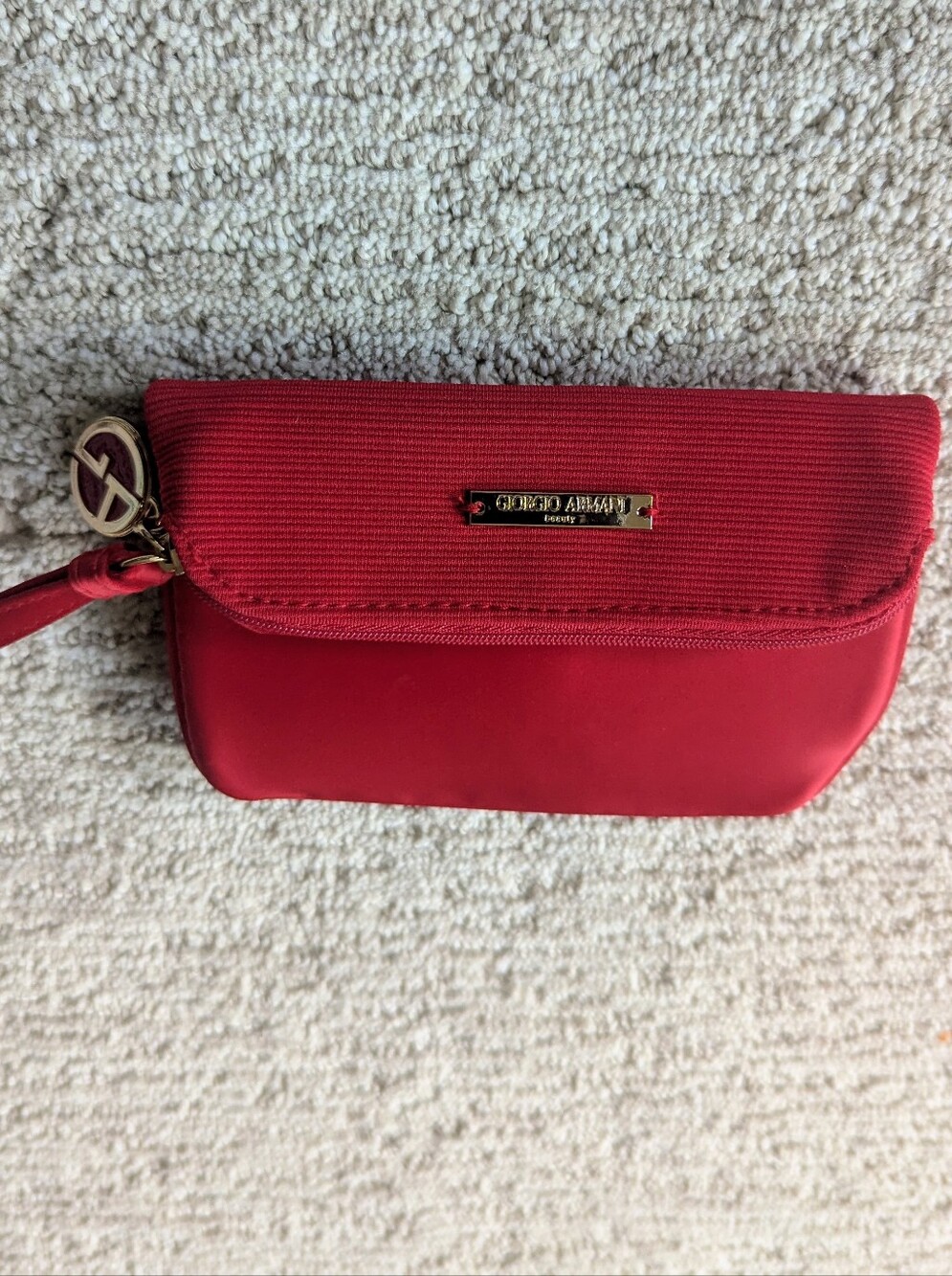 Giorgio Armani Red Fold-Over Wristlet with Gold Plaque - Picture 3 of 7